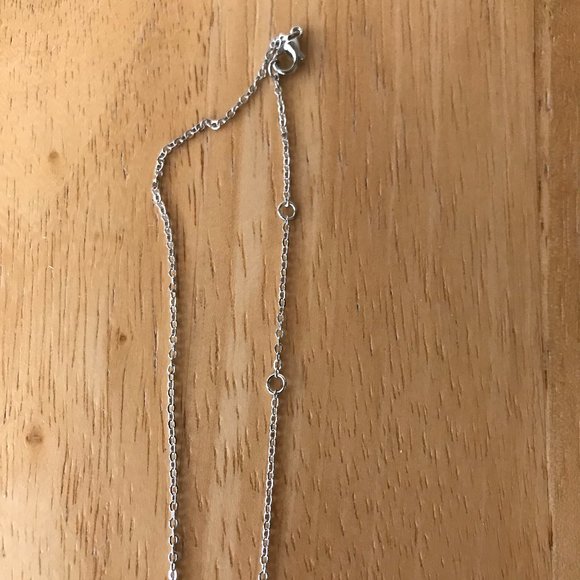 Four Leaf Clover Necklace Austrian Crystals New - Picture 8 of 8